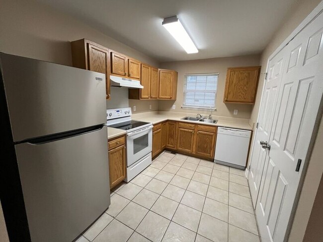 Building Photo - 61 Corley Ave