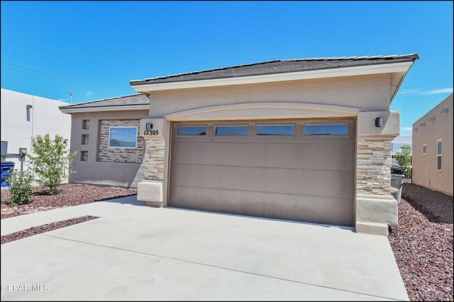 Building Photo - 12305 Desert Palm Ave
