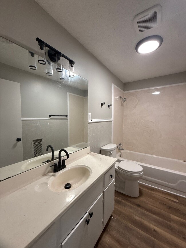 Building Photo - 15425 TN-59