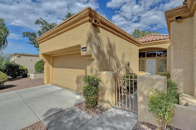 Foto del edificio - READY TO MOVE IN!!  Pristine Clean townhome in Sun City Summerlin!