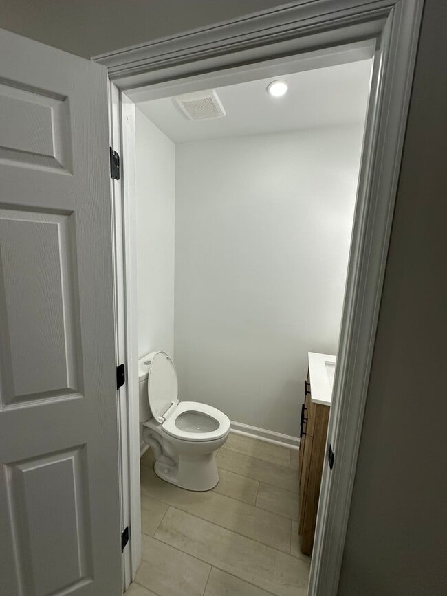 Building Photo - Beautiful Newly Renovated 3 Bedroom Home Now Available in East Parkside