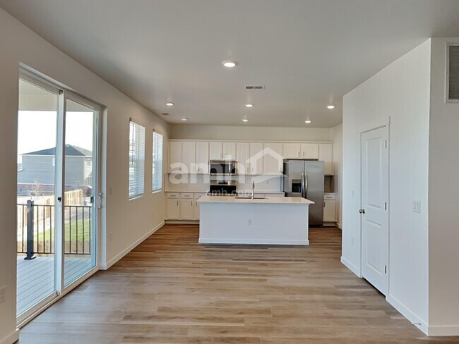 Building Photo - 26124 E Calhoun Pl
