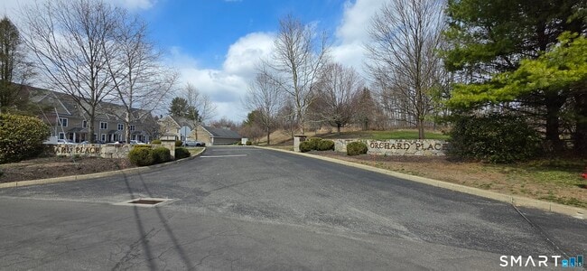 Building Photo - 20 Orchard St