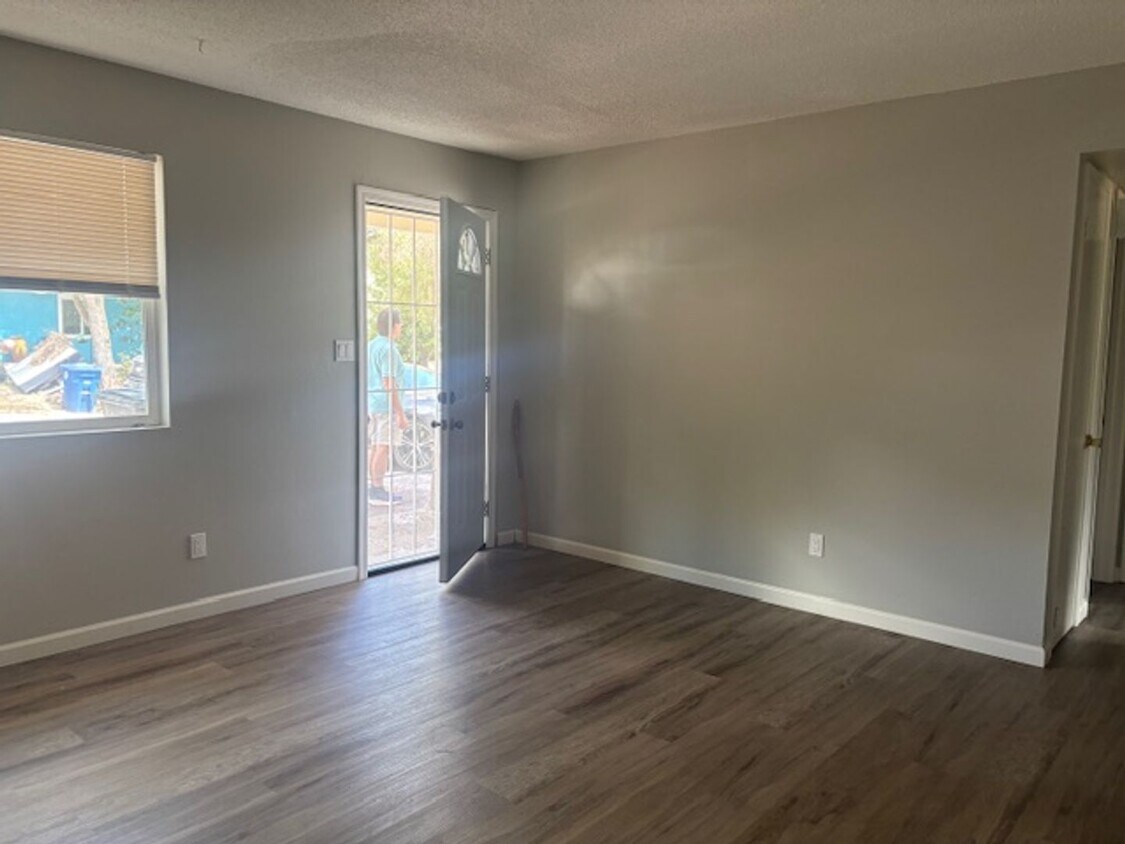 Foto principal - 3589 N Tindle Blvd