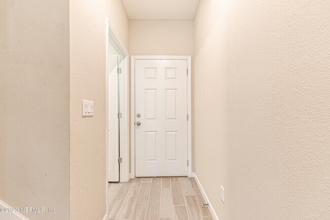 Foto del edificio - 10303 Alder Creek Ln