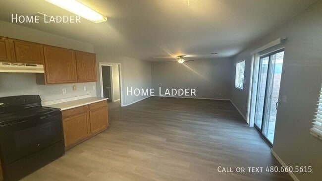 Foto del edificio - 6642 E Haven Ave