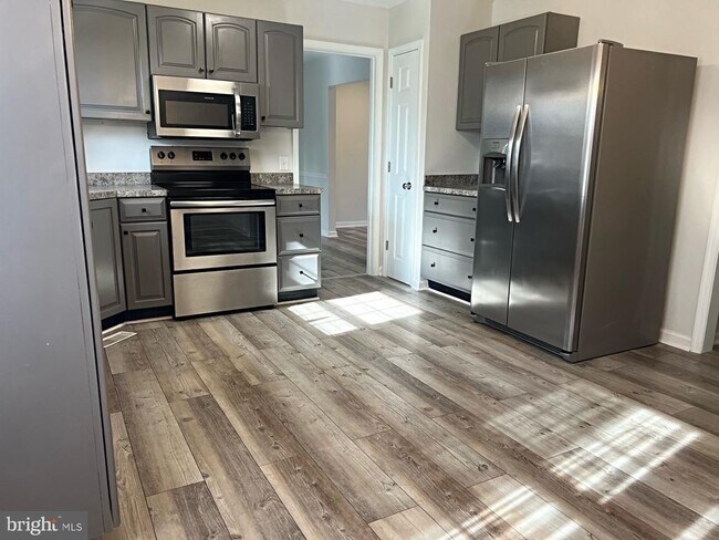Foto del edificio - 17447 Pelham View Dr