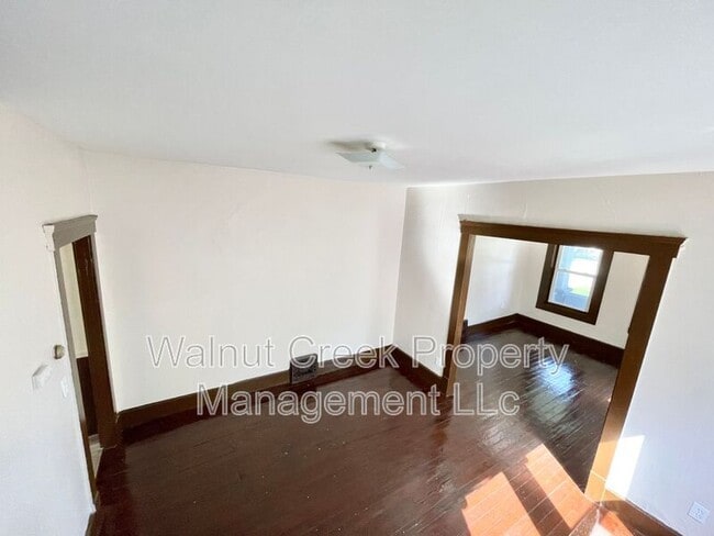 Building Photo - 1818-1818 E 29th St