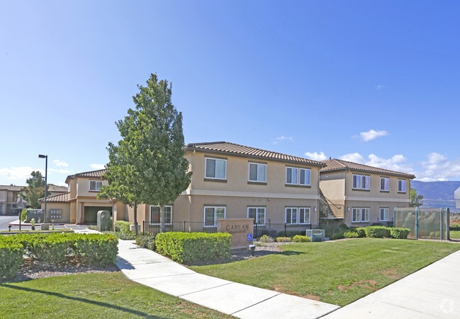 Foto del edificio - Gabilan Family Apartments
