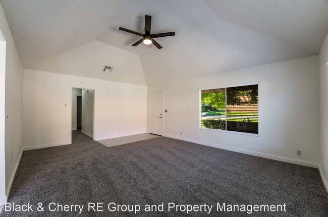 Building Photo - 3 br, 2 bath House - 6630 Bubbling Brook D...