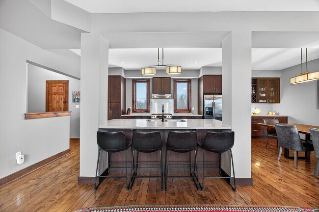 Photo du bâtiment - 119 Venture Boulevard