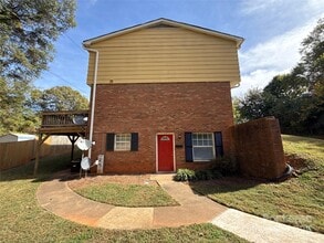 Building Photo - 409 Hawley Ave