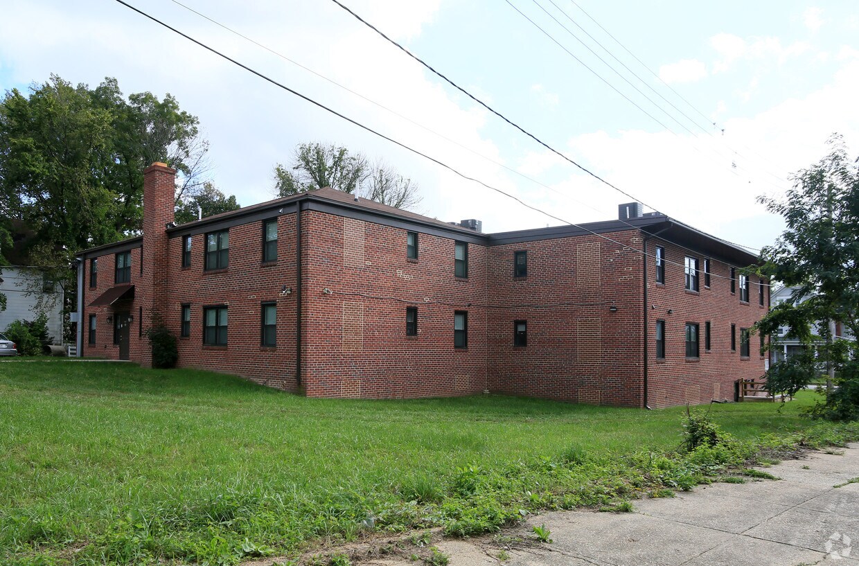 Building Photo - Dorchester Apartments
