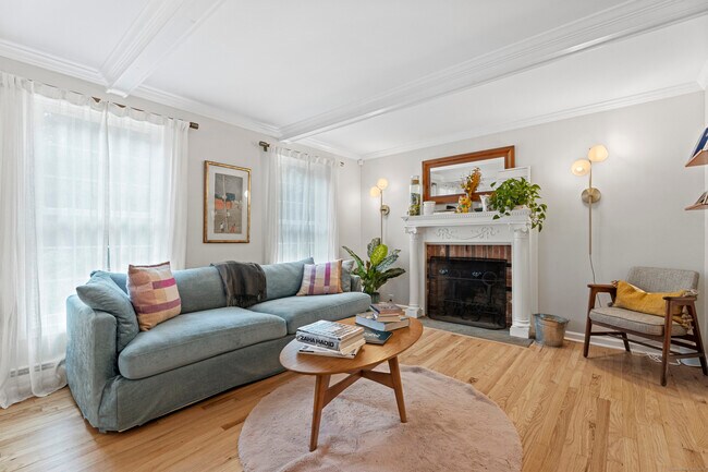 Foto del edificio - 156 Concord Dr