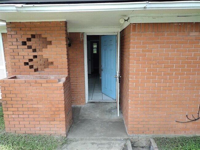 Foto del edificio - 4417 Bennington St