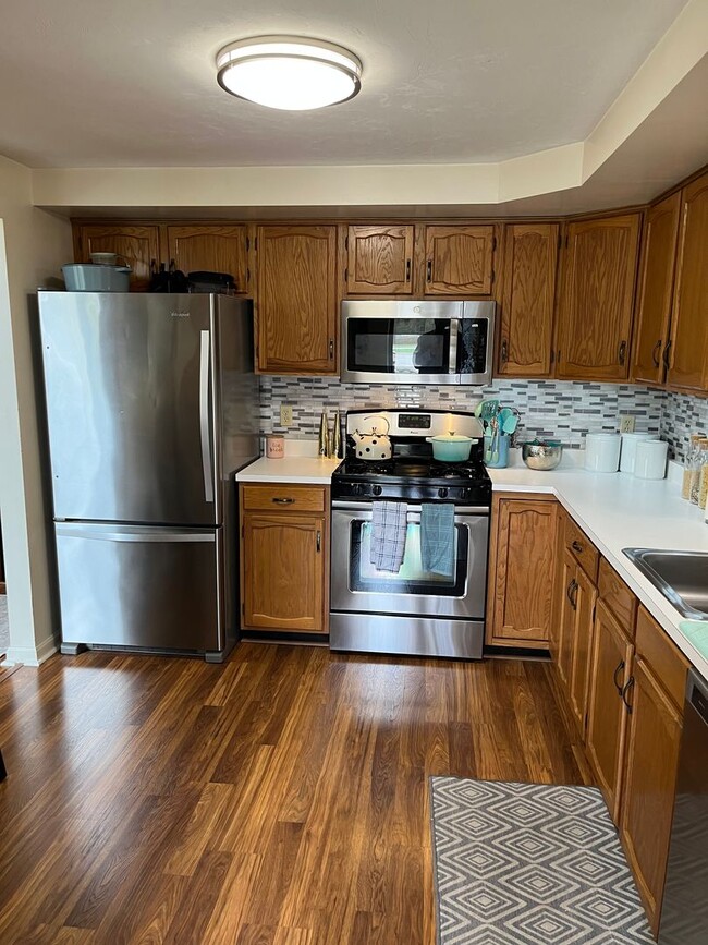 Foto del edificio - Spacious 2Bd / 2Ba Townhouse in Rockland