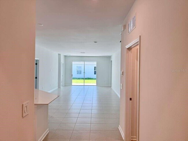 Building Photo - 3483 Mud Cyn Dr
