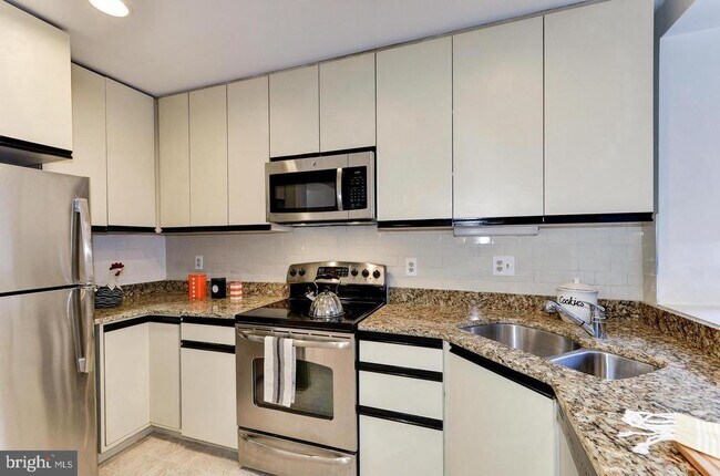 Foto del edificio - 1112 25th St NW