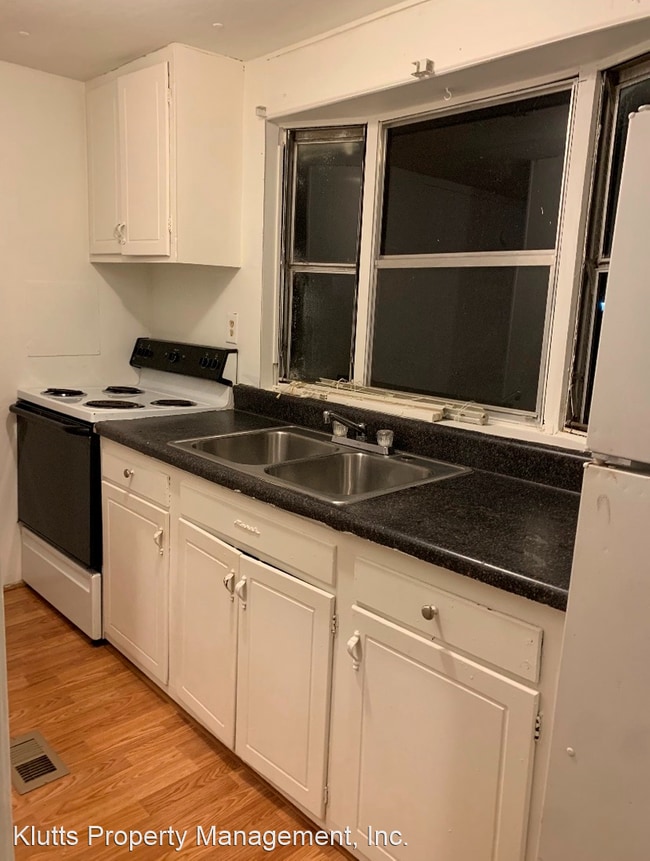 Building Photo - 2 br, 1 bath House - 1905 Prentice Drive #1