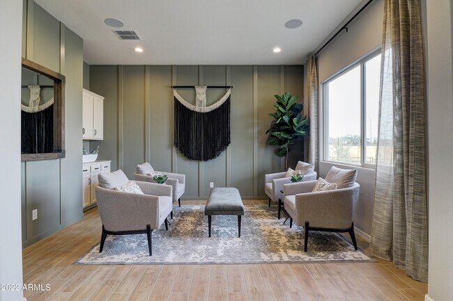 Foto del edificio - 353 N 109th Dr