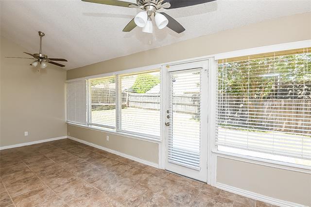 Building Photo - 10104 Locksley Dr