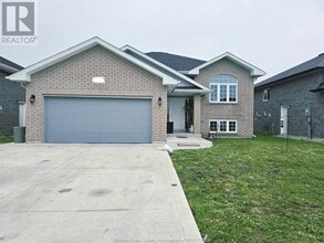 Building Photo - 1145 Aspen Ridge Cres