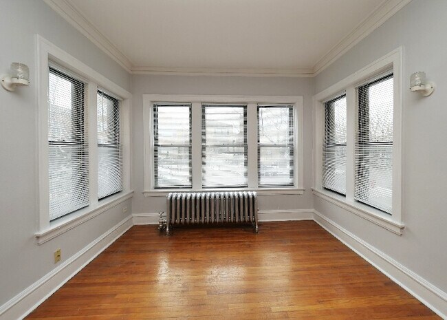 Foto del edificio - 1764 W North Shore Ave