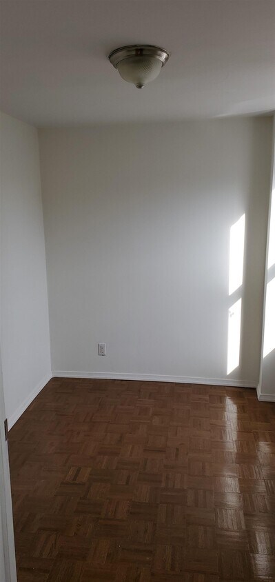 Foto principal - 6803 Park Ave