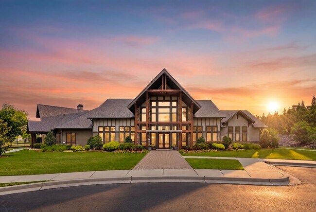 Building Photo - Grand Oaks at Crane Creek