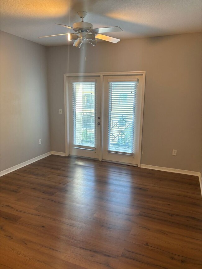 Building Photo - Premier 1BR Condo in Heart of Tampa