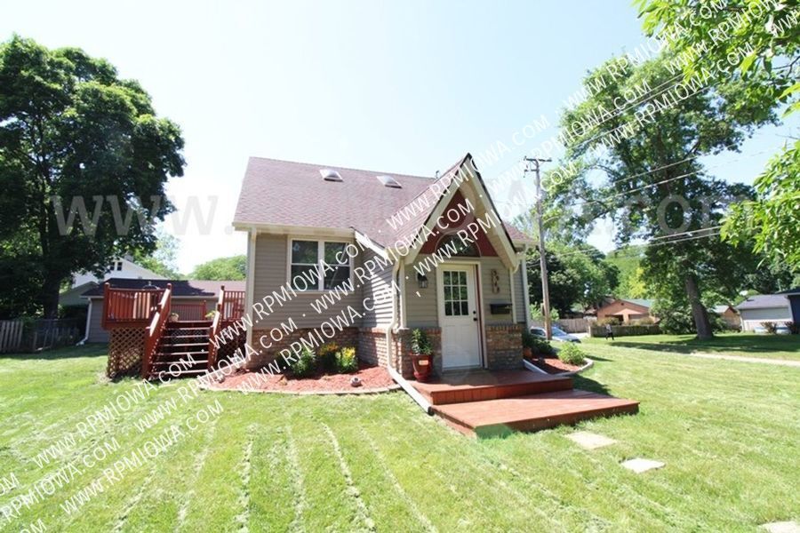 Primary Photo - UNIQUE!!! 3 Bedroom, 2 Bath Home In Beaver...