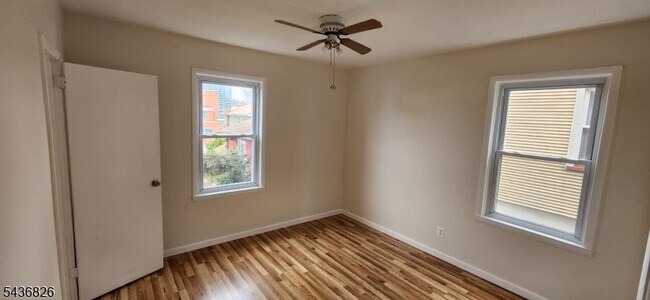 Building Photo - 102 Beaumont Pl