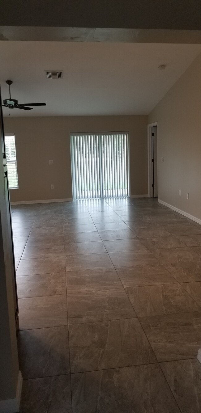 Foto del edificio - 1721 SW 33rd Terrace