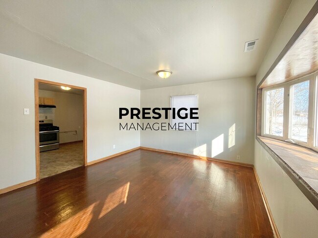 Foto del edificio - 2232 Whitcomb St