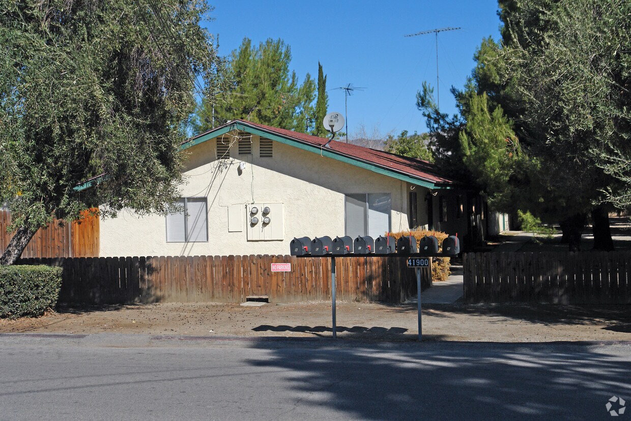 4190041960 Acacia Ave, Hemet, CA 92544 Apartments Hemet, CA