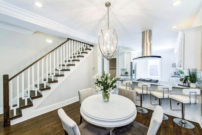 Building Photo - 1929 N Talbott St