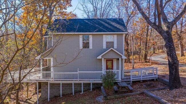 Foto del edificio - Wonderful 3BD/1.5BA on Grand Lake!!!