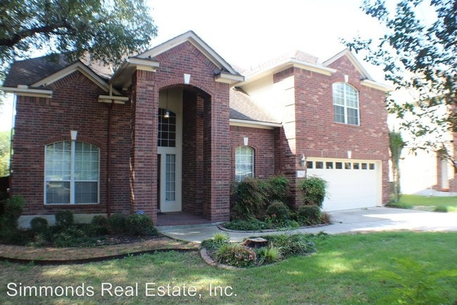 Building Photo - 5 br, 2.5 bath House - 500 Woodland Oaks