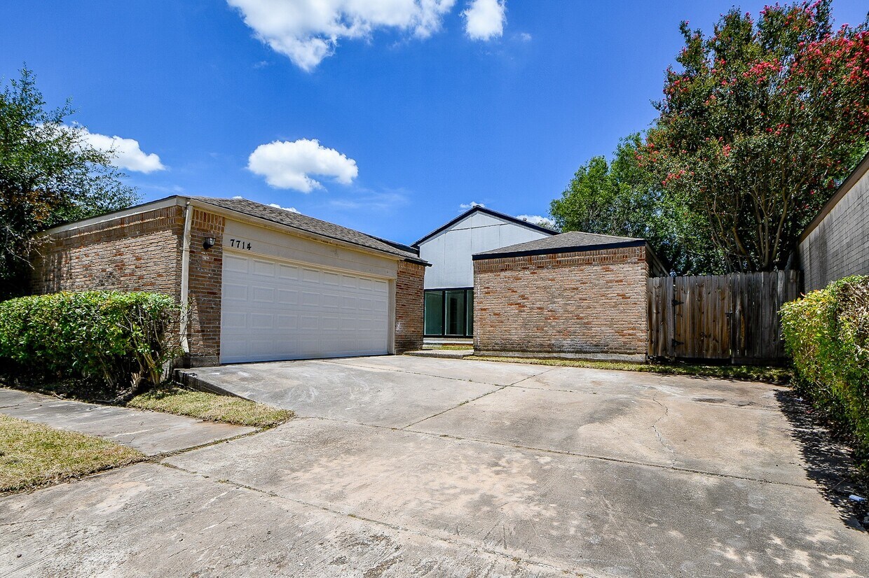 Foto principal - 7714 Teal Run Dr
