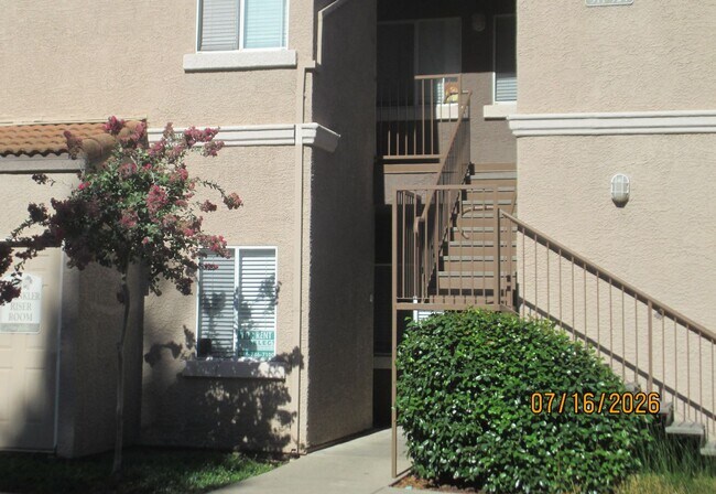 Foto del edificio - 10001 Woodcreek Oaks Blvd
