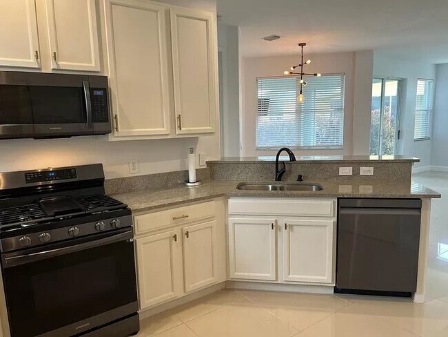 Foto del edificio - 5626 West 1st Square SW