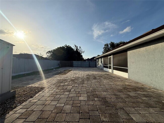 Building Photo - 2670 Oak Run Blvd