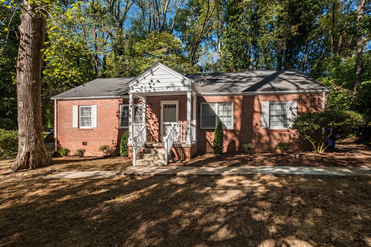 504 Coolidge St, Chapel Hill, NC 27516 Apartments in Chapel Hill, NC