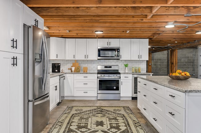 Building Photo - 2015 W Race Ave