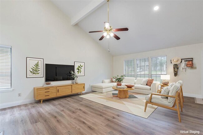 Foto del edificio - 13109 Marble Falls Cove