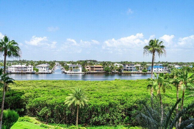 Foto del edificio - 3720 S Ocean Blvd