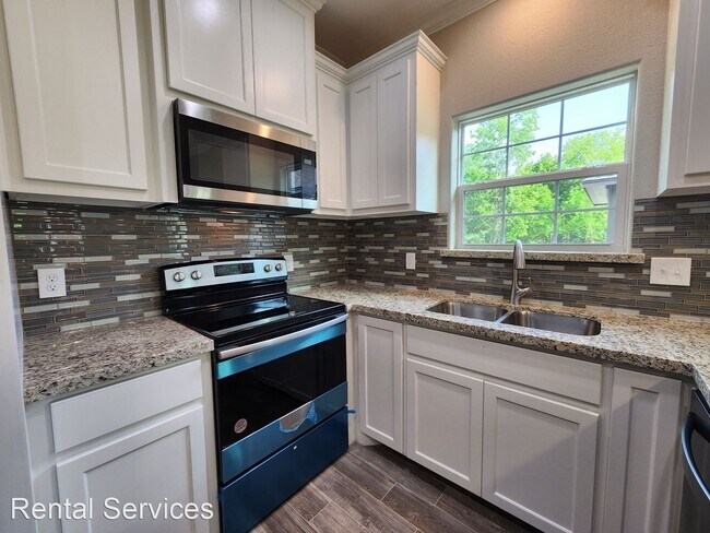 Building Photo - 3 br, 2 bath House - 3550 Pradice St