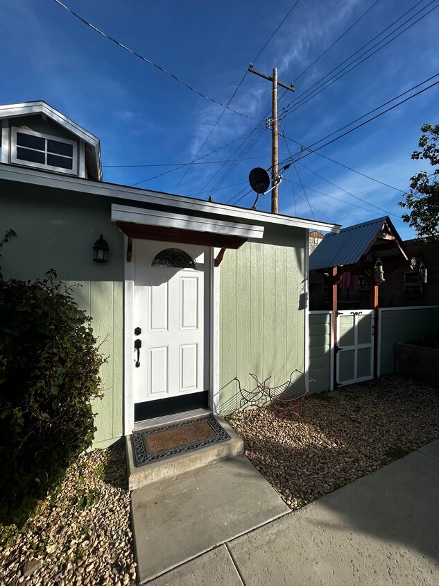 Primary Photo - 30161 Westbrook Dr