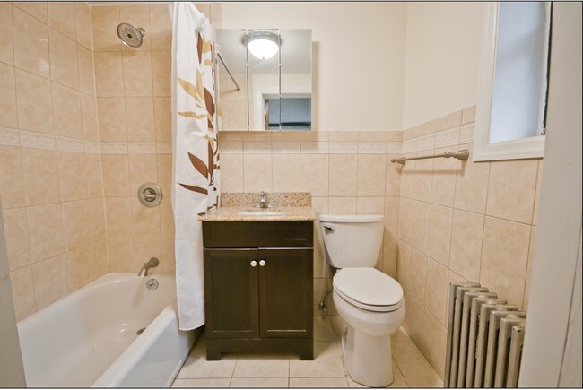 Interior Photo - 42 Tompkins Pl