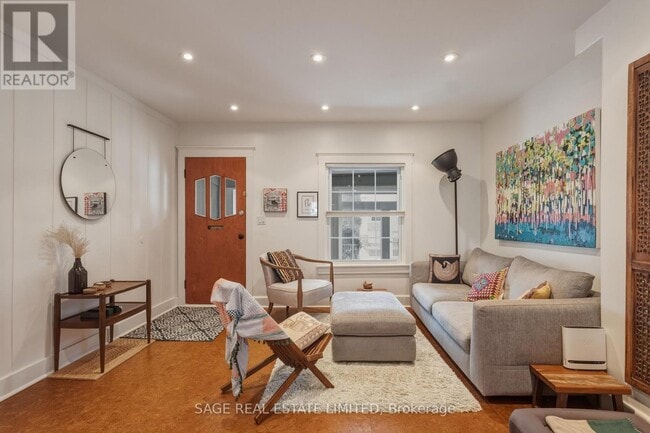 Building Photo - 14 Newman Ave